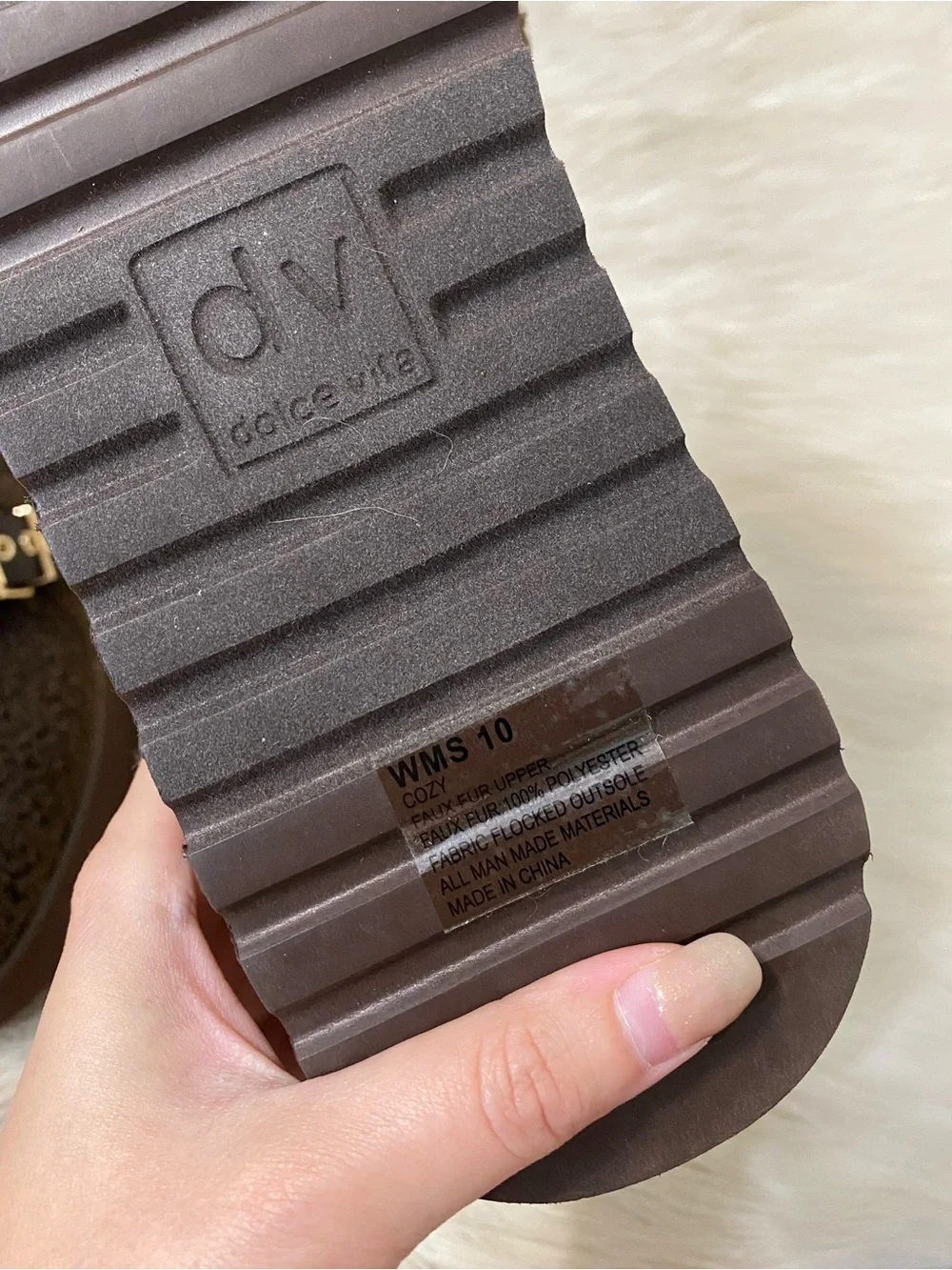 Dolce Vita Cozy Buckle Platform Clogs Dark Chocolate Brown Shearling Sherpa Mule